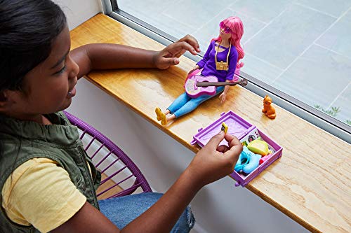 Barbie Daisy Doll and Travel Set with Kitten, Luggage, Guitar & Accessories